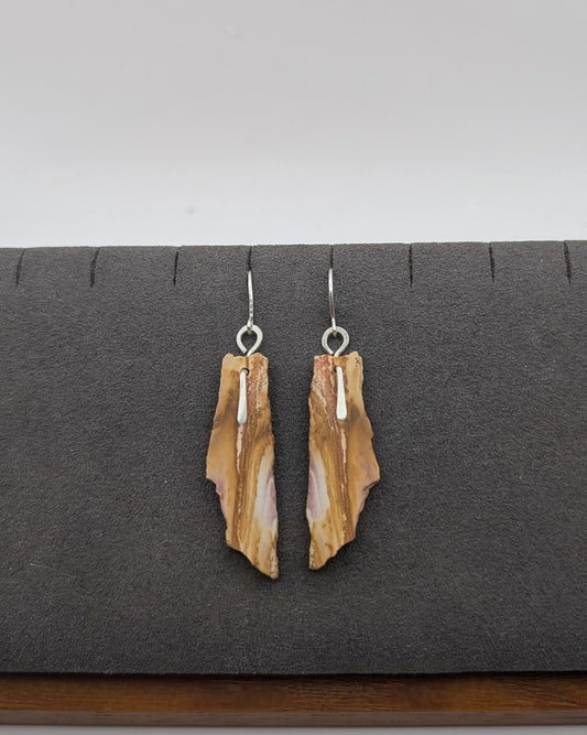 Wonderstone Earrings Pair 02