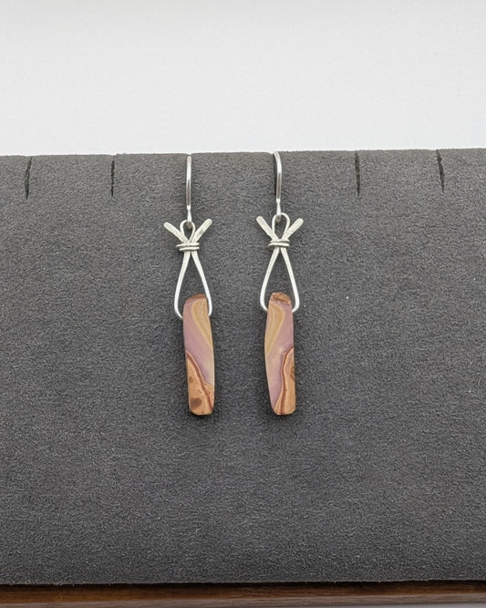 Wonderstone Earrings Pair 04